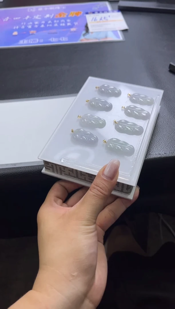 【闪购商品】翡翠颈饰18K金镶嵌A402多样性发一件/配绳子【小】