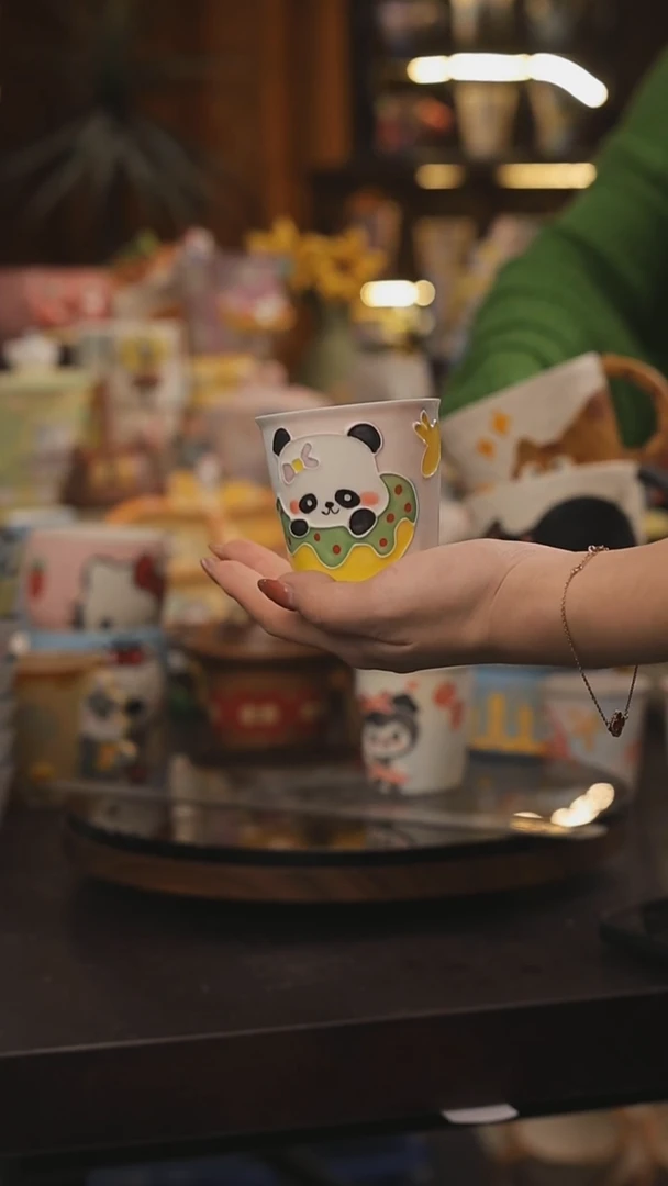 景德镇釉下彩绘设计师款式陶瓷