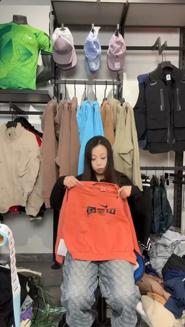 1476 编码 瑕疵款直播间过款为准 尺码   身高  M