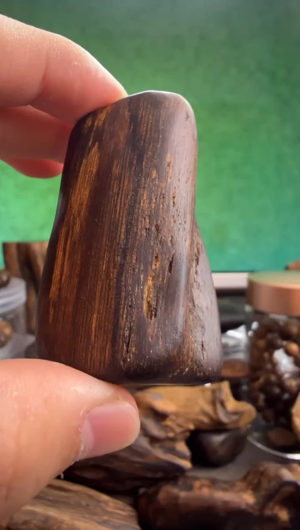 沉香手把件达拉干黑棋多样性发一