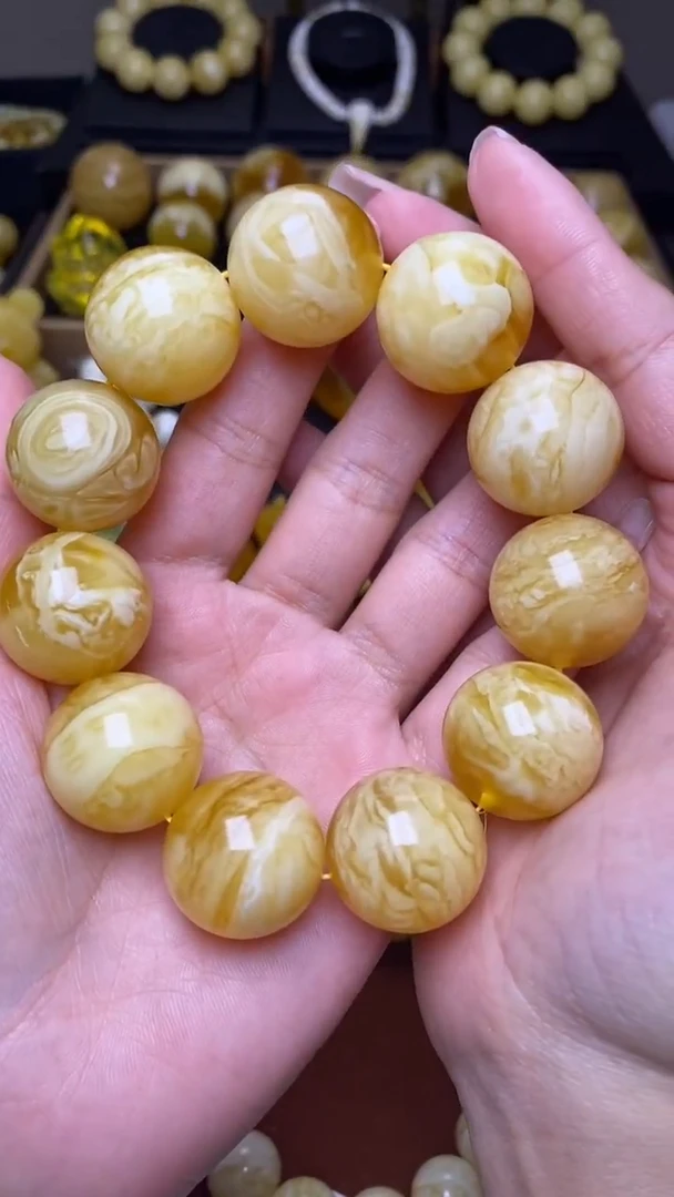 未镶嵌琥珀裸石葵. 22