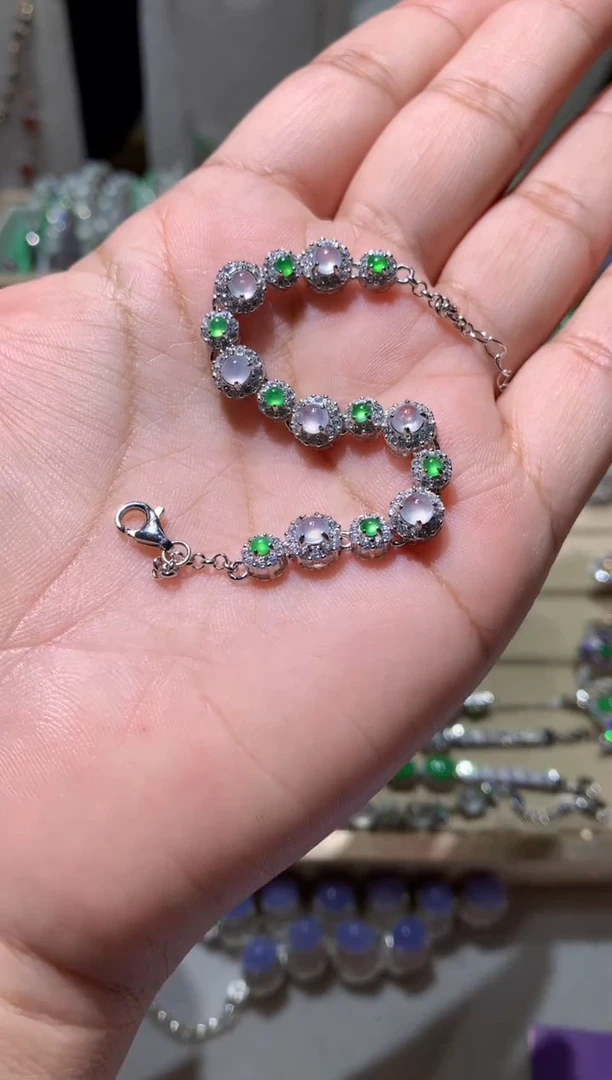 未镶嵌翡翠耳饰手链