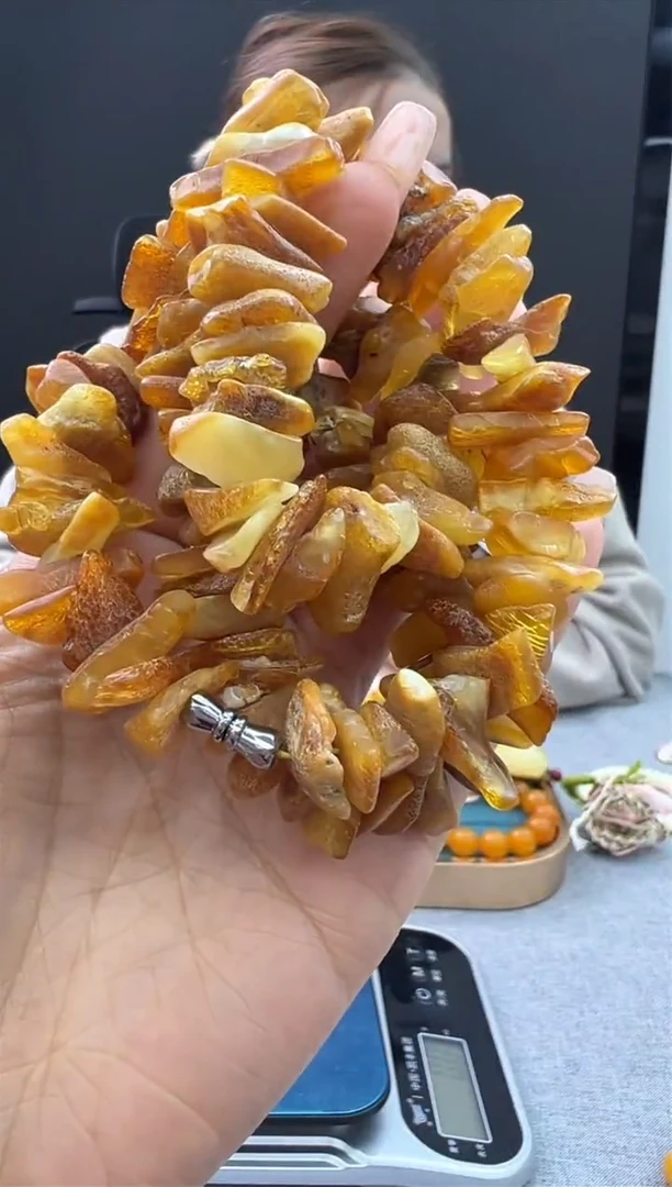 【闪购商品】琥珀颈饰未镶嵌48秒拍号