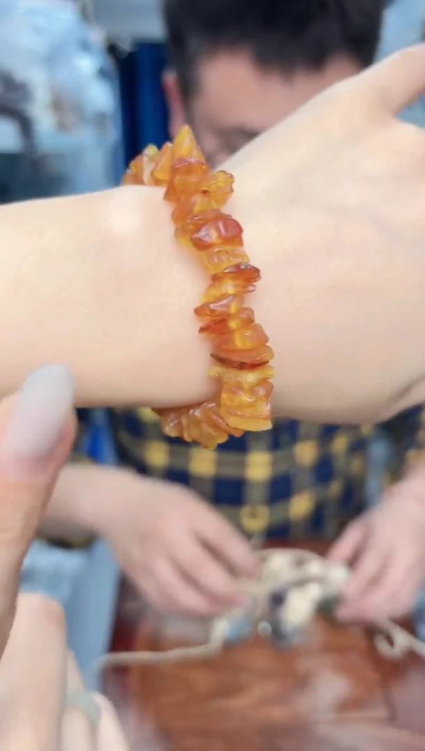 【闪购商品】蜜蜡手链未镶嵌随形单圈