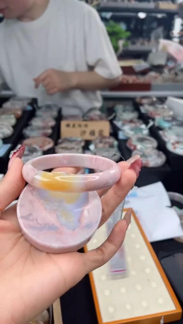 【闪购商品】石英质玉手镯未镶嵌63圈口（赠品镯心）3430272