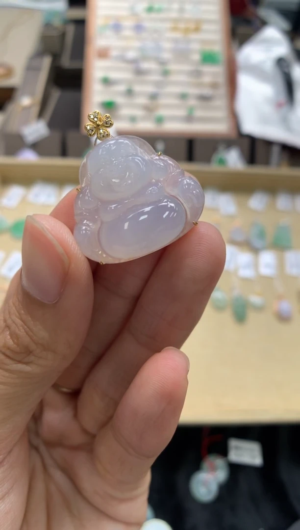 颈饰18K金镶嵌翡翠佛公