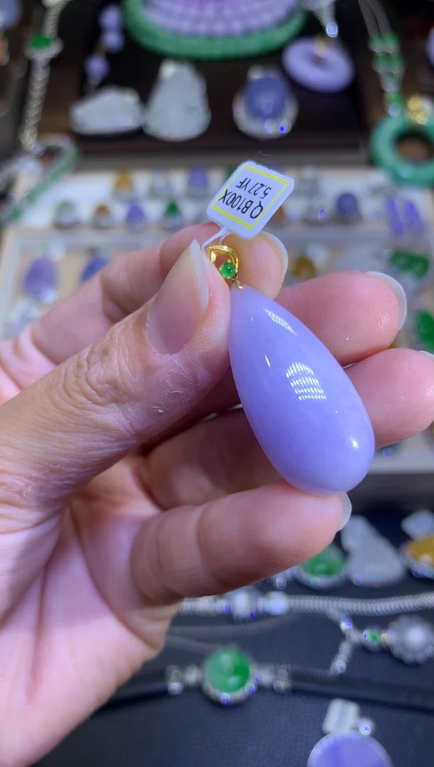 翡翠18K金镶嵌颈饰翡翠A货