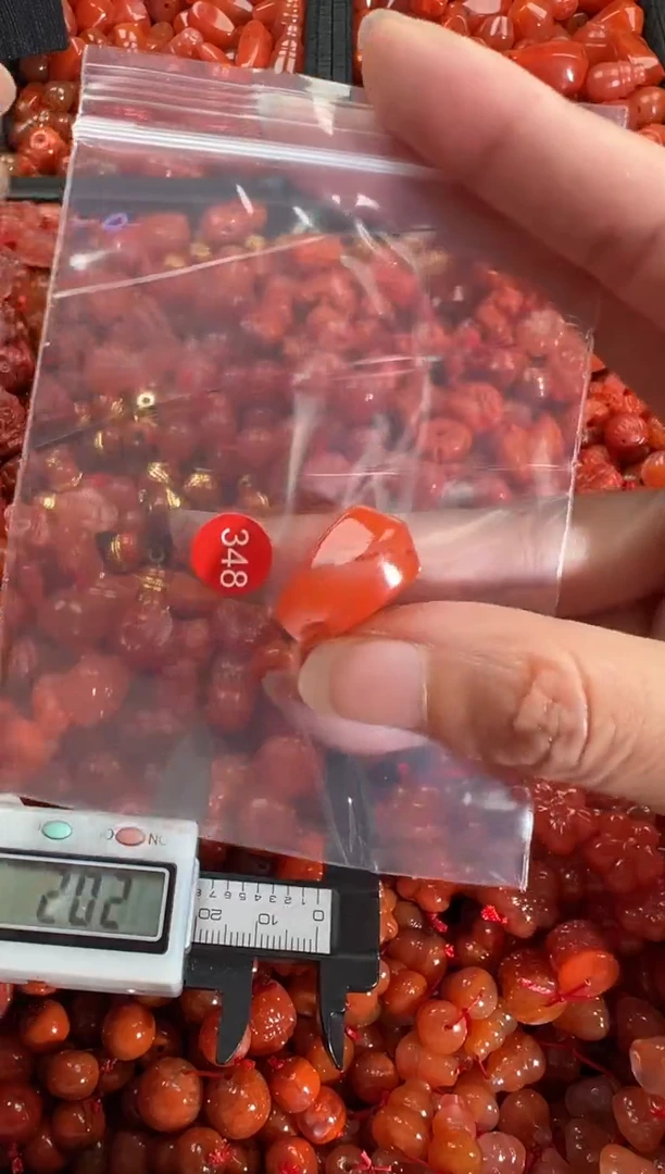 【闪购商品】南红玛瑙颈饰未镶嵌1