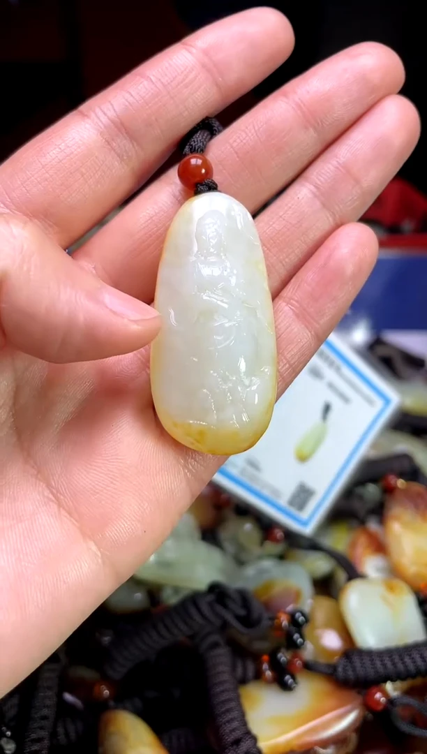 【闪购商品】和田玉颈饰未镶嵌1