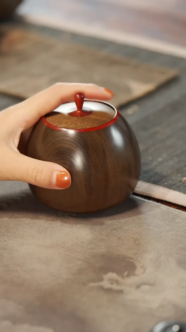 【闪购商品】金丝楠木雕475-茶仓茶叶罐