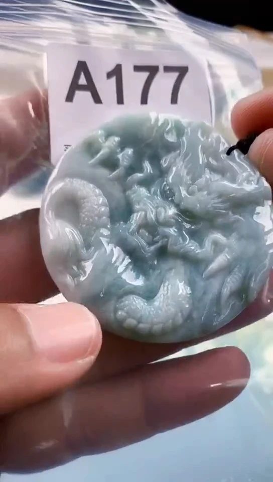 【闪购商品】翡翠挂件未镶嵌天然翡翠吊坠挂件