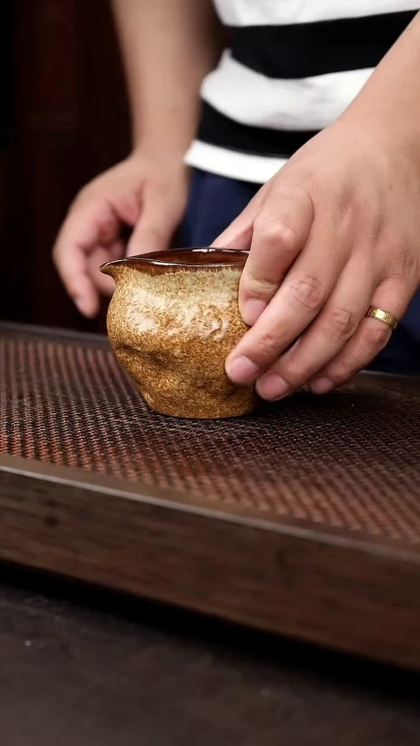 茶壶紫砂均釉手抓公道