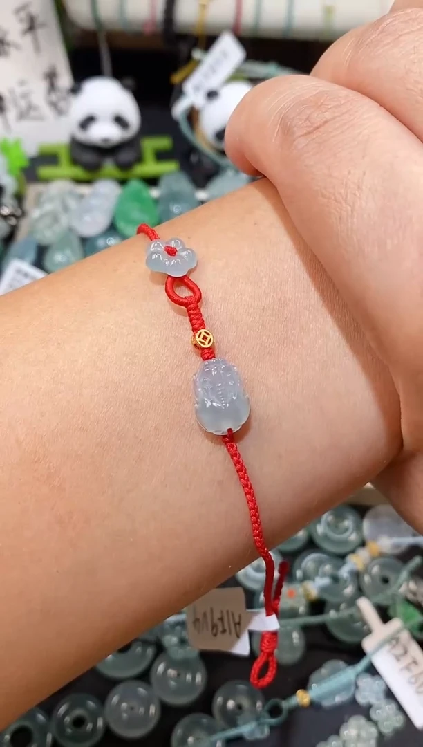 散珠翡翠貔貅小花手绳 手围15