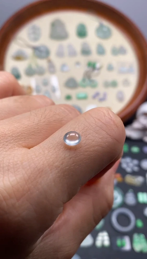 颈饰未镶嵌翡翠高冰玻璃蛋面/芬