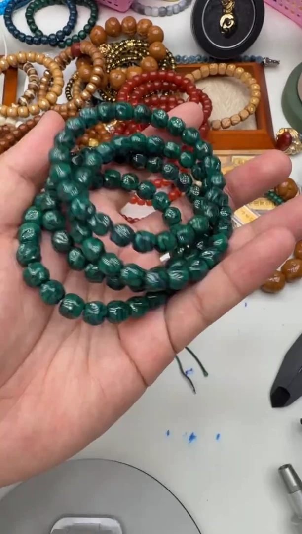 琉璃/树脂/塑料类绿无相网花手串