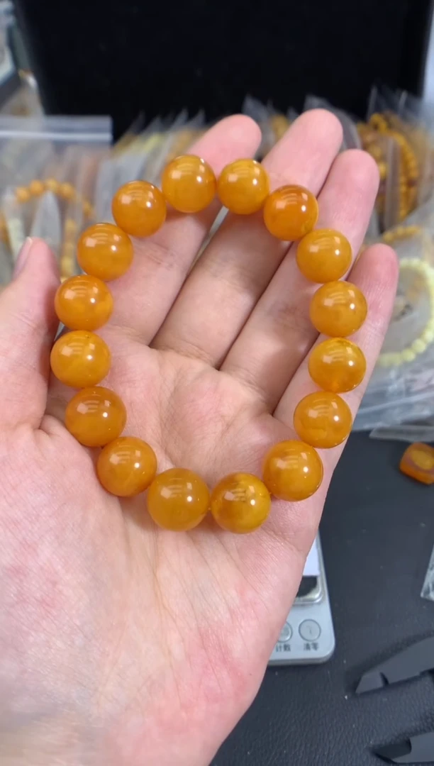 蜜蜡未镶嵌珠宝奇石多样性发一件