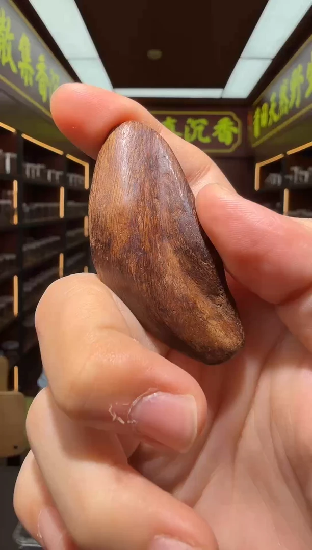 沉香手把件红土多样性发一