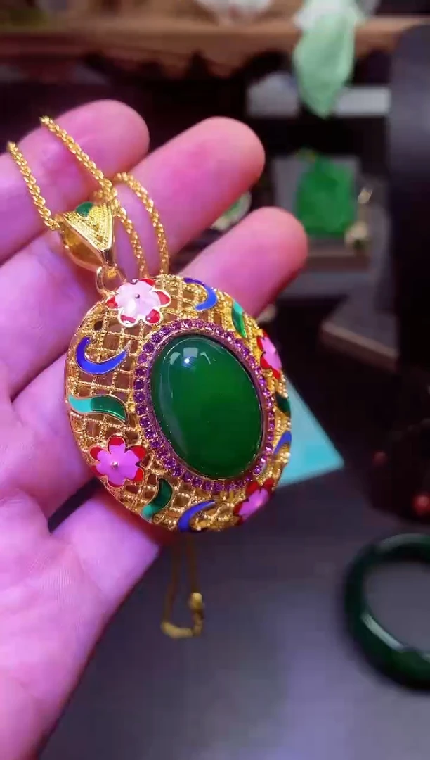 合金颈饰玛瑙/玉髓绿花开富贵