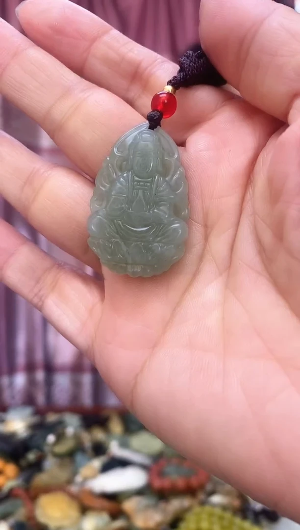 未镶嵌岫玉吊坠