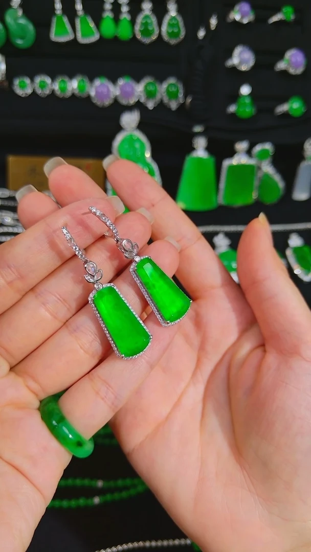 吊坠(不含链)18K金镶嵌翡翠无事牌耳坠