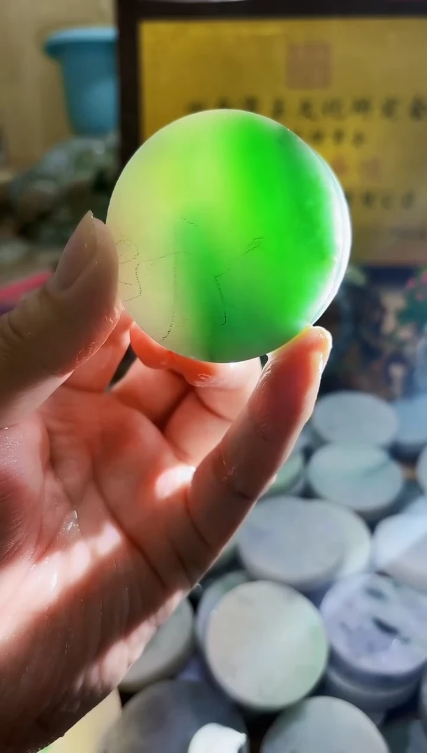 翡翠挂件未镶嵌A货常星1123