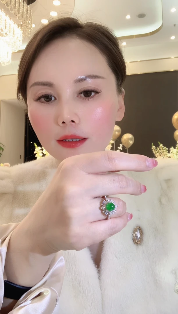 【闪购商品】翡翠戒指18K金镶嵌F86