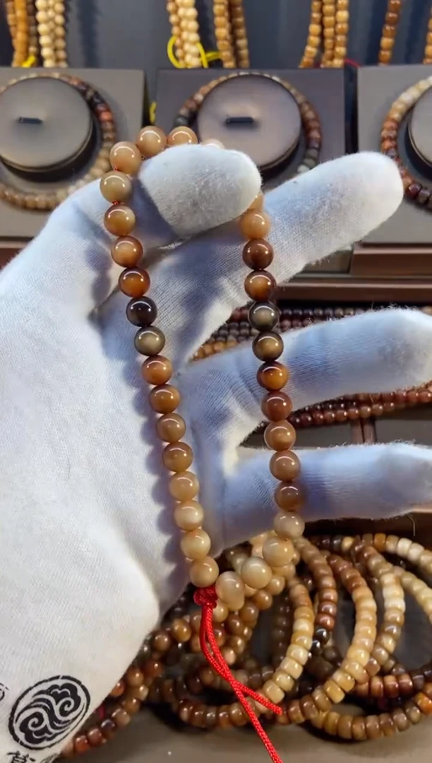 把件龙脊菩提天然龙脊菩提玉化果缤纷