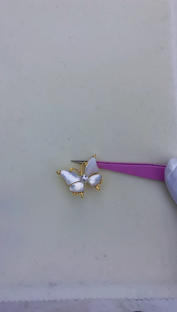 未镶嵌饰品海水珍珠蝴蝶胸针