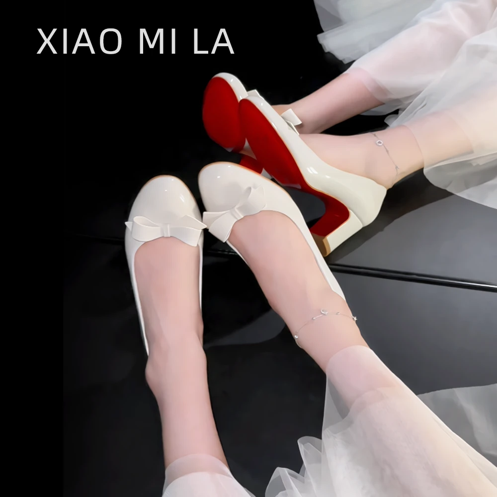 红底蝴蝶结圆头高跟鞋2025新款象牙白【6-CM】粗跟漆皮时尚法式女鞋