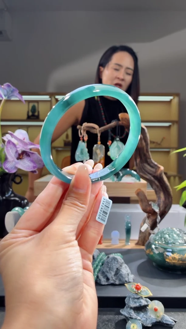 未镶嵌手镯翡翠65圈