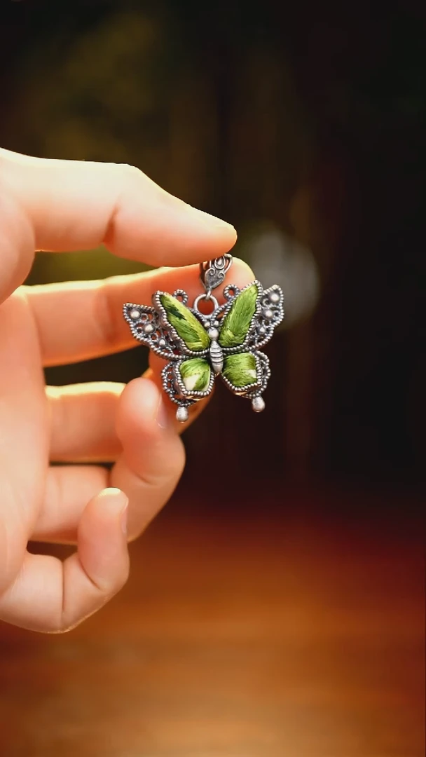 刺绣私人定制苗族手工A713