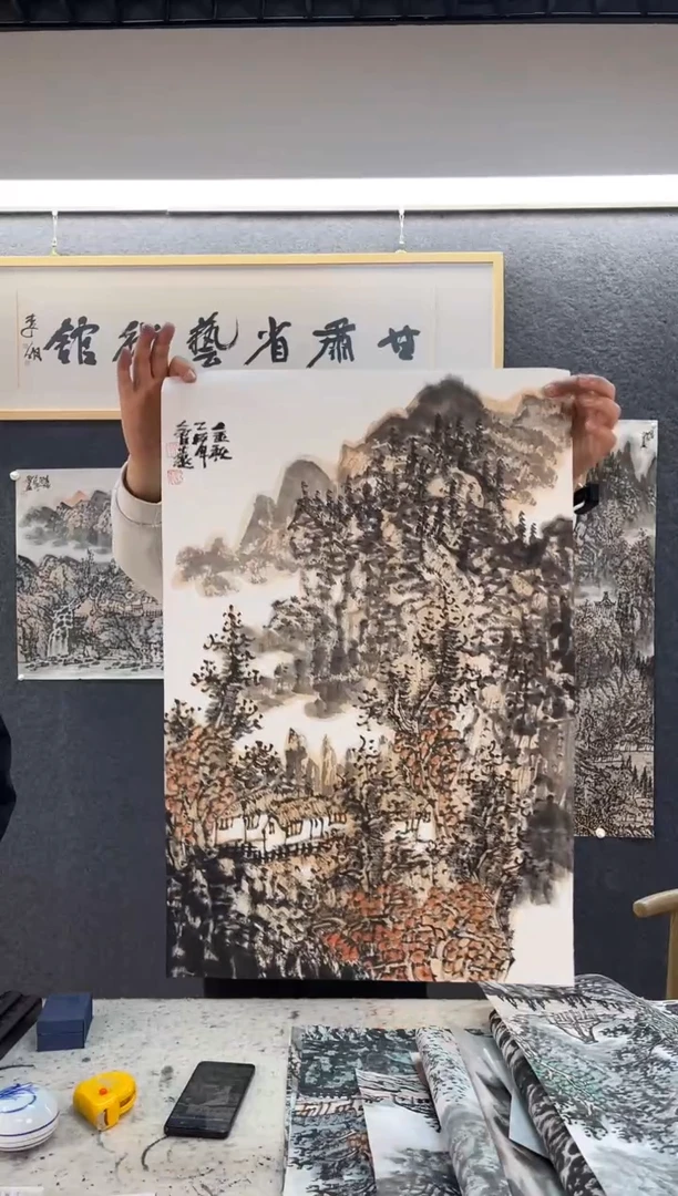 国画徐会Y四尺三开山水