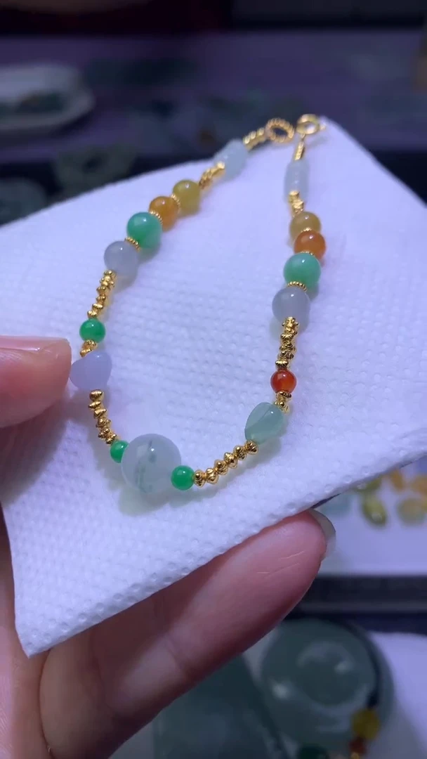 颈饰未镶嵌翡翠净货