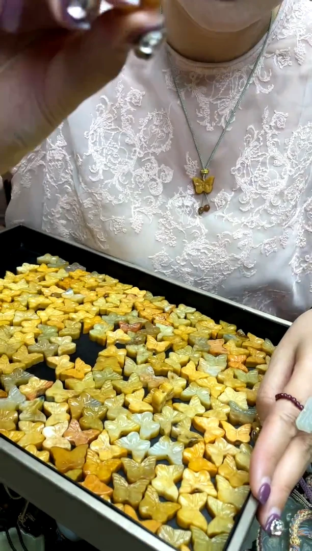 岫玉未镶嵌吊坠多样性发货其中发一