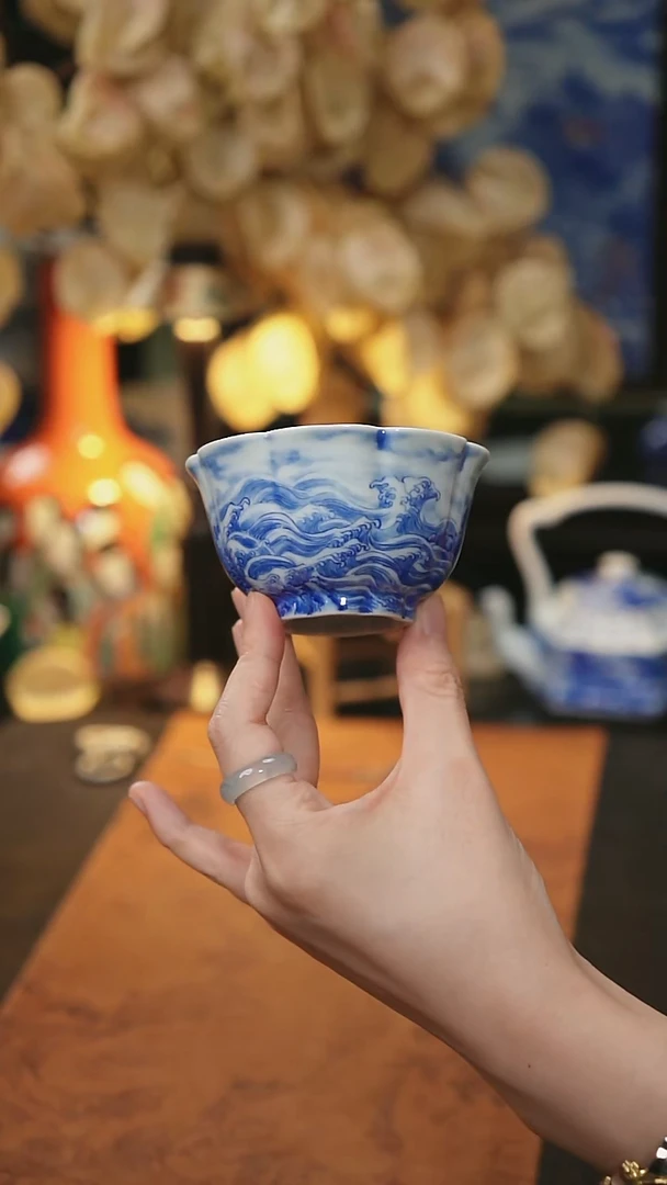 谷子窑 长江万里花口杯