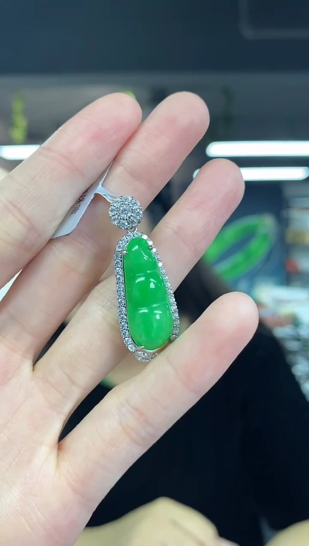 翡翠未镶嵌吊坠(不含链)多样性发其一颜色微差