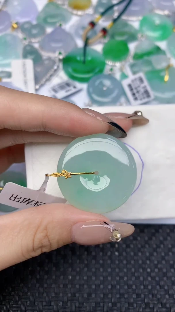 颈饰18K金镶嵌翡翠天然缅甸翡翠a货百元以上9元证书费自理