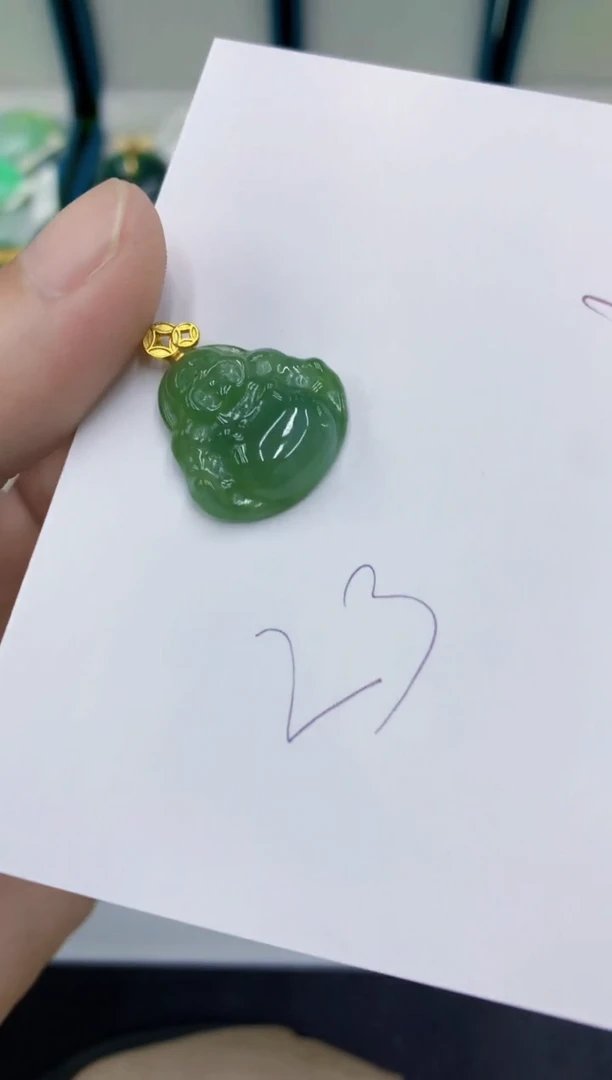 颈饰未镶嵌翡翠翡翠