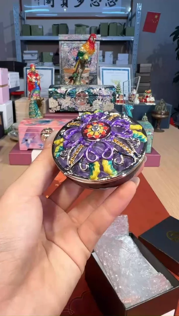 【闪购商品】杯234紫色镂空花盒