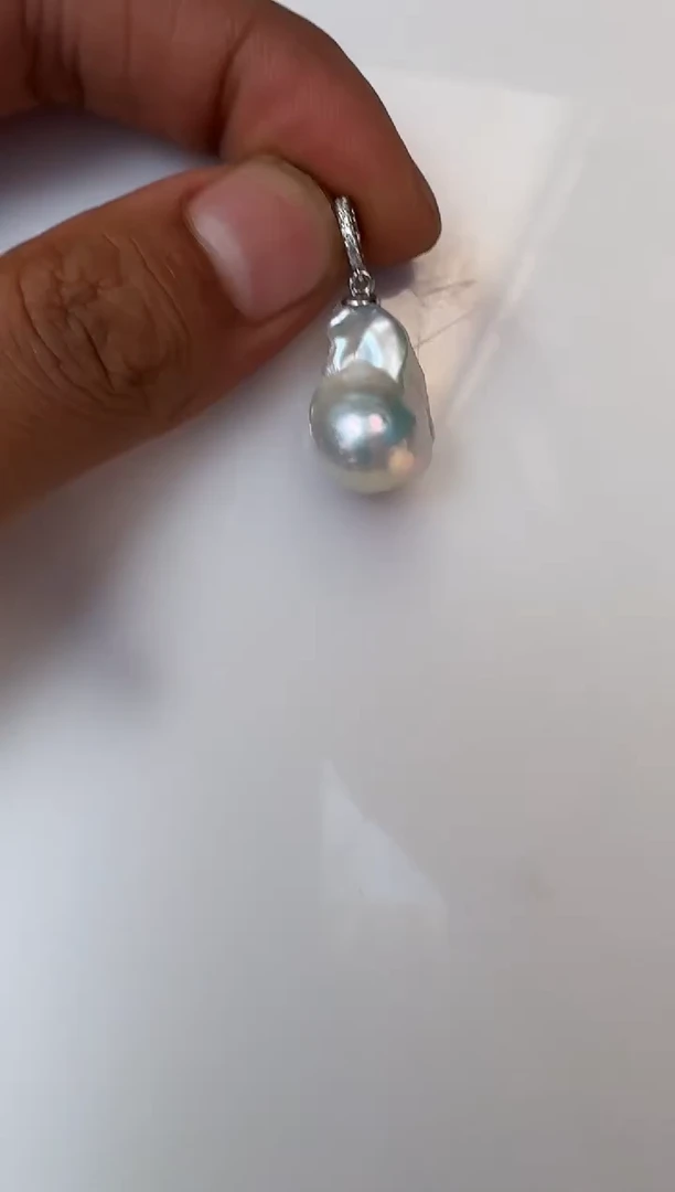 淡水珍珠银S925镶嵌颈饰发其一