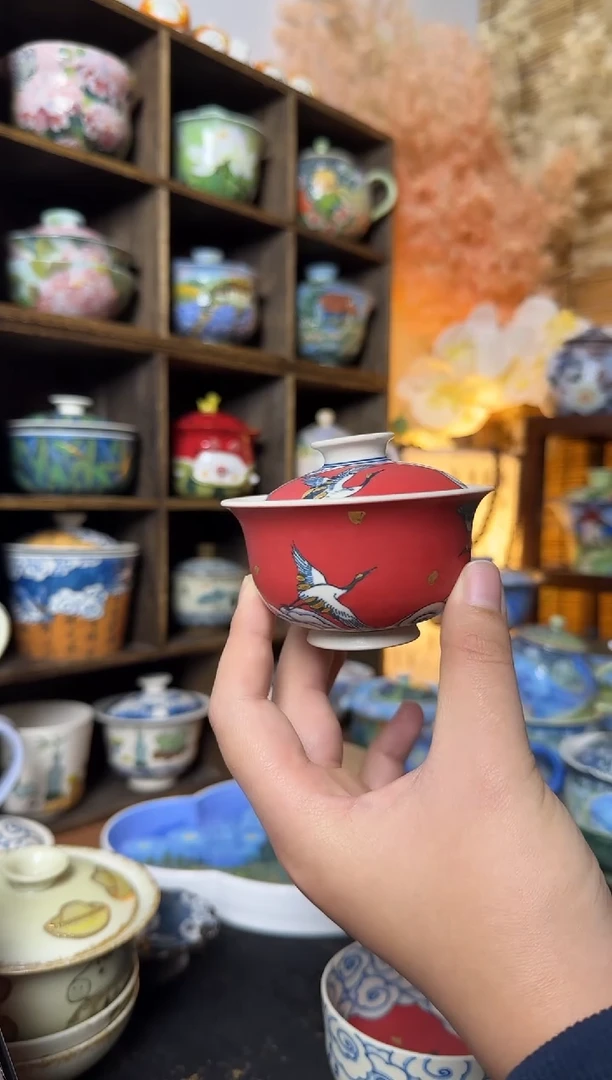 虎城红色仙鹤描金盖碗