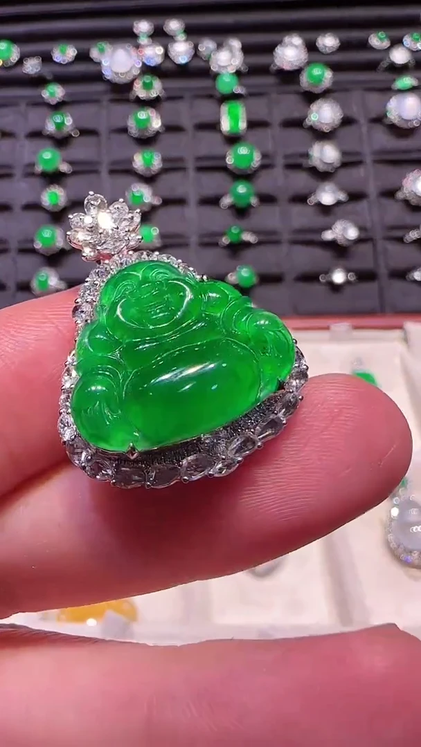 【闪购商品】翡翠吊坠(不含链)18K金镶嵌佛公