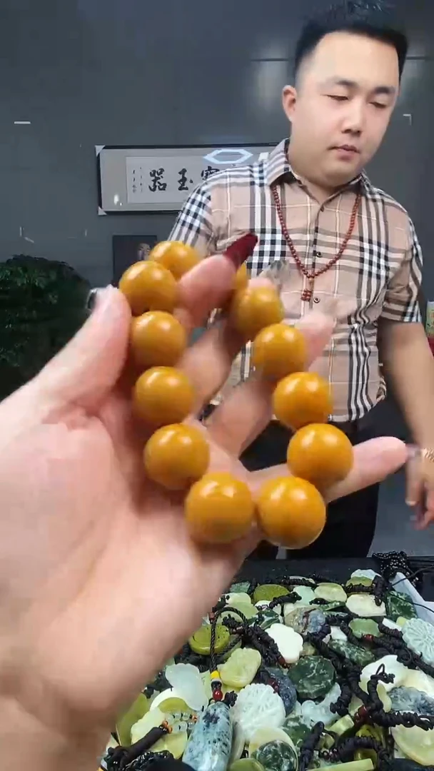 未镶嵌蛇纹石玉其他天然岫玉（多样性发其中之一）