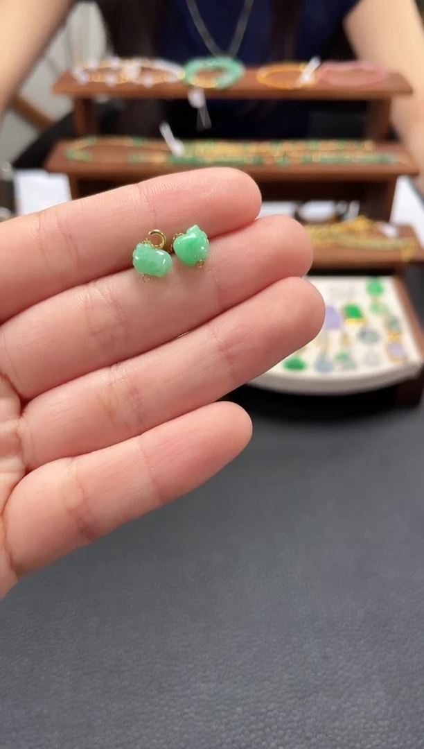 【闪购商品】翡翠吊坠(不含链)18K金镶嵌一个  JK651