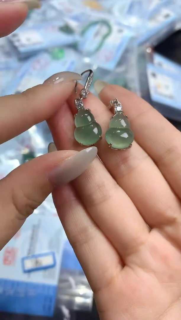 颈饰银S925镶嵌翡翠251018060