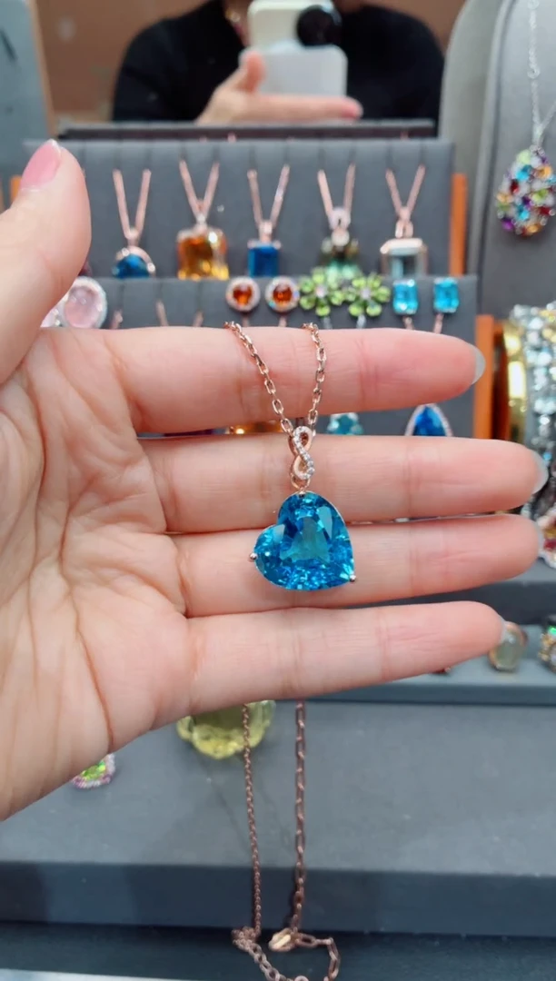 银S925镶嵌托帕石吊坠托帕四吊坠