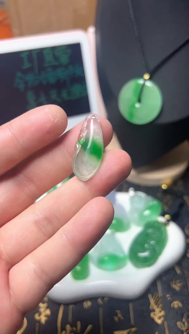 颈饰未镶嵌翡翠所见即所得，一图一物