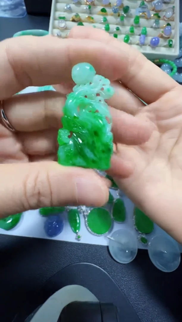 吊坠(不含链)未镶嵌翡翠880