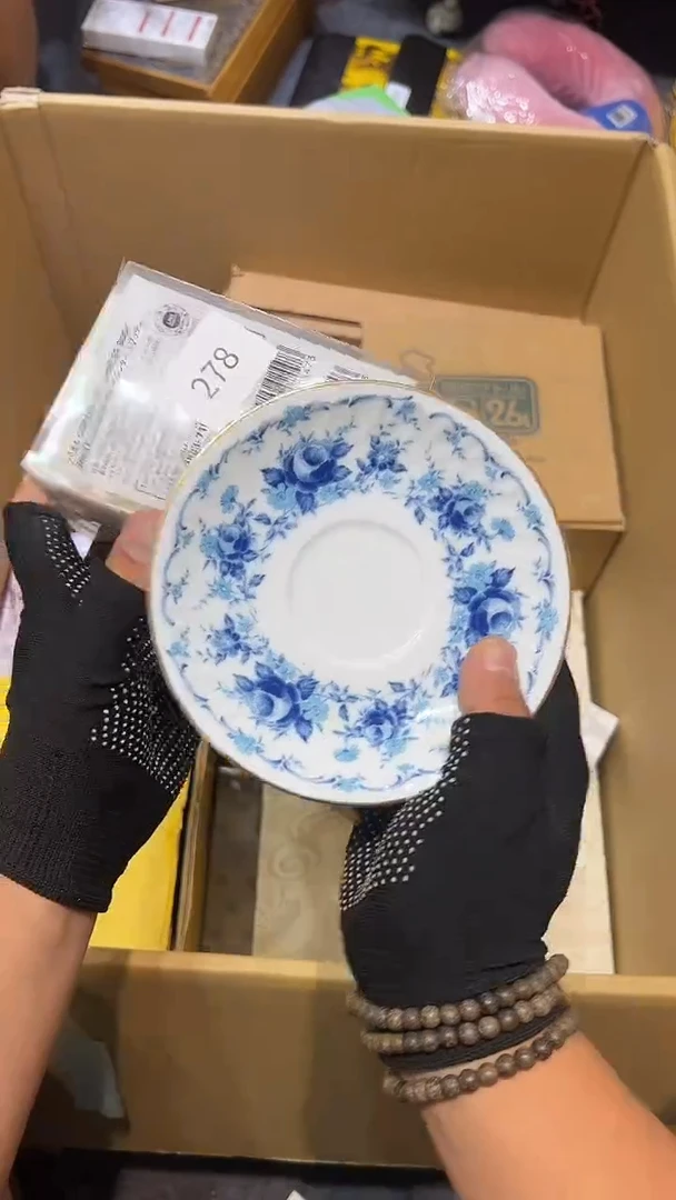 摆件王***?瓷器瓷片瓷片瓷片278 白色