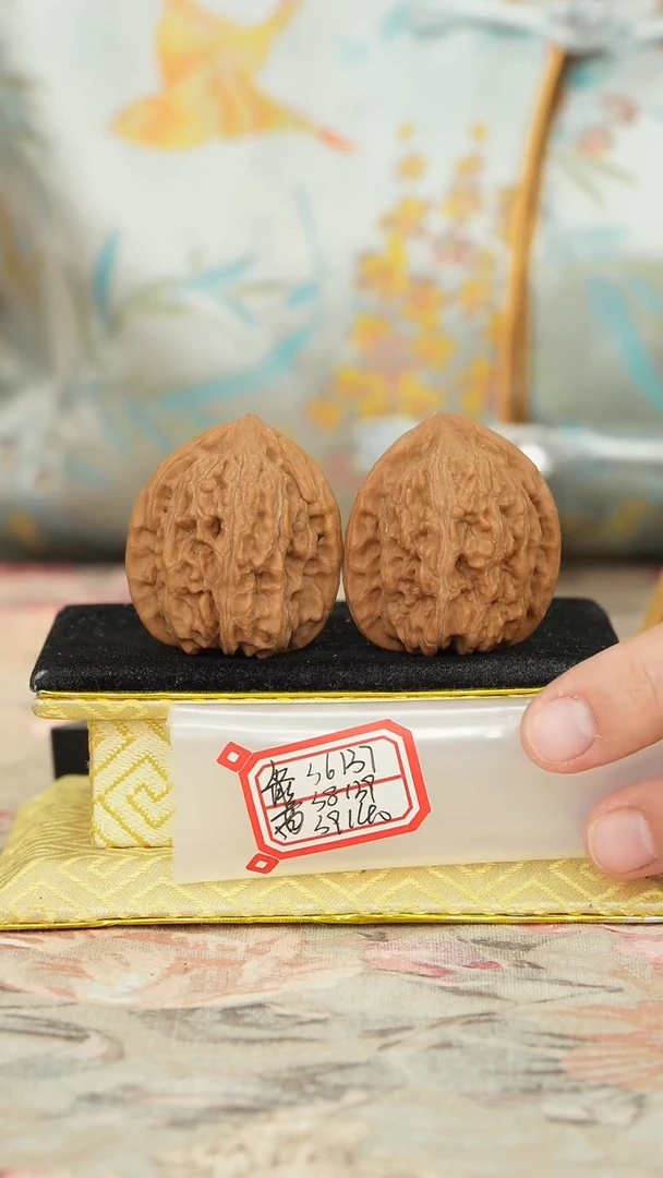 【闪购商品】文玩核桃把件赤龙鸡心